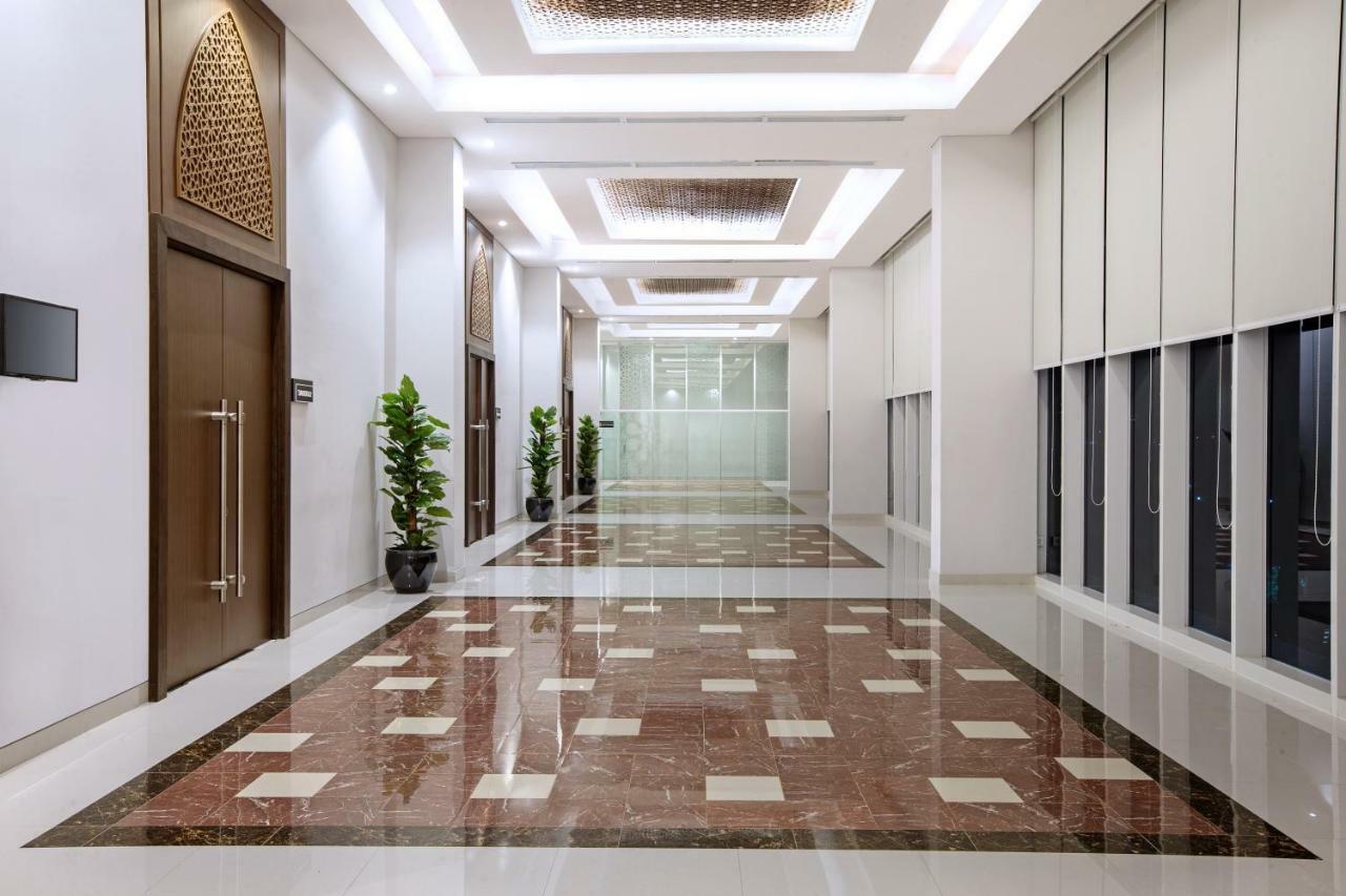 Hotel Santika Gresik Exterior photo